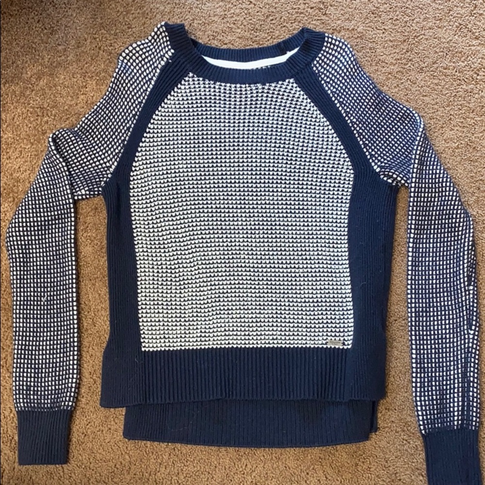 ABERCROMBIE & FITCH SWEATER